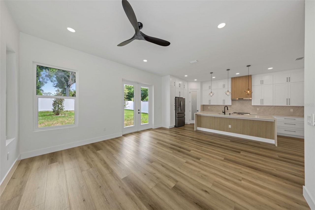 4468 57th Avenue N, Saint Petersburg, FL 33714 Photo