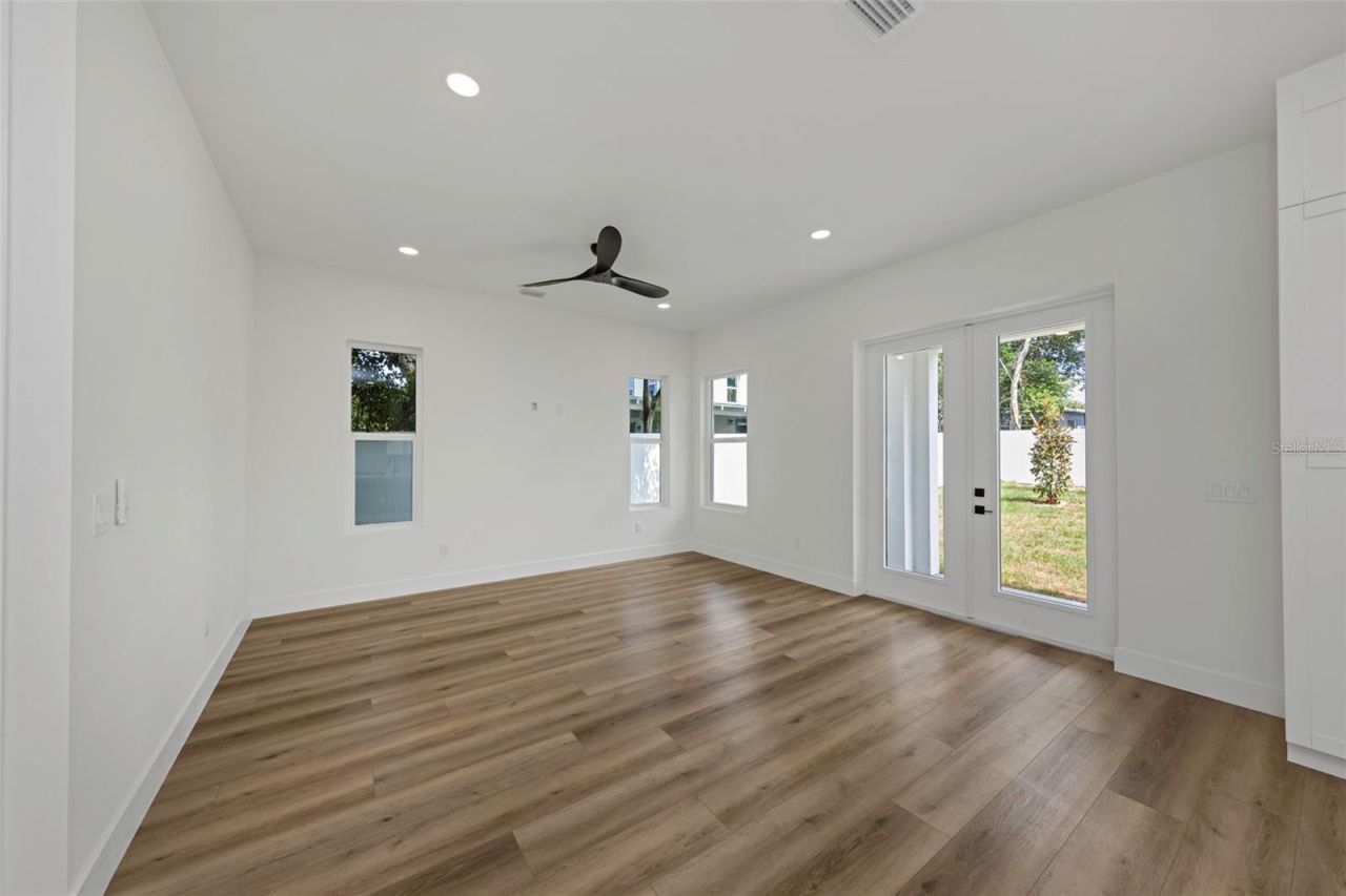 4468 57th Avenue N, Saint Petersburg, FL 33714 Photo