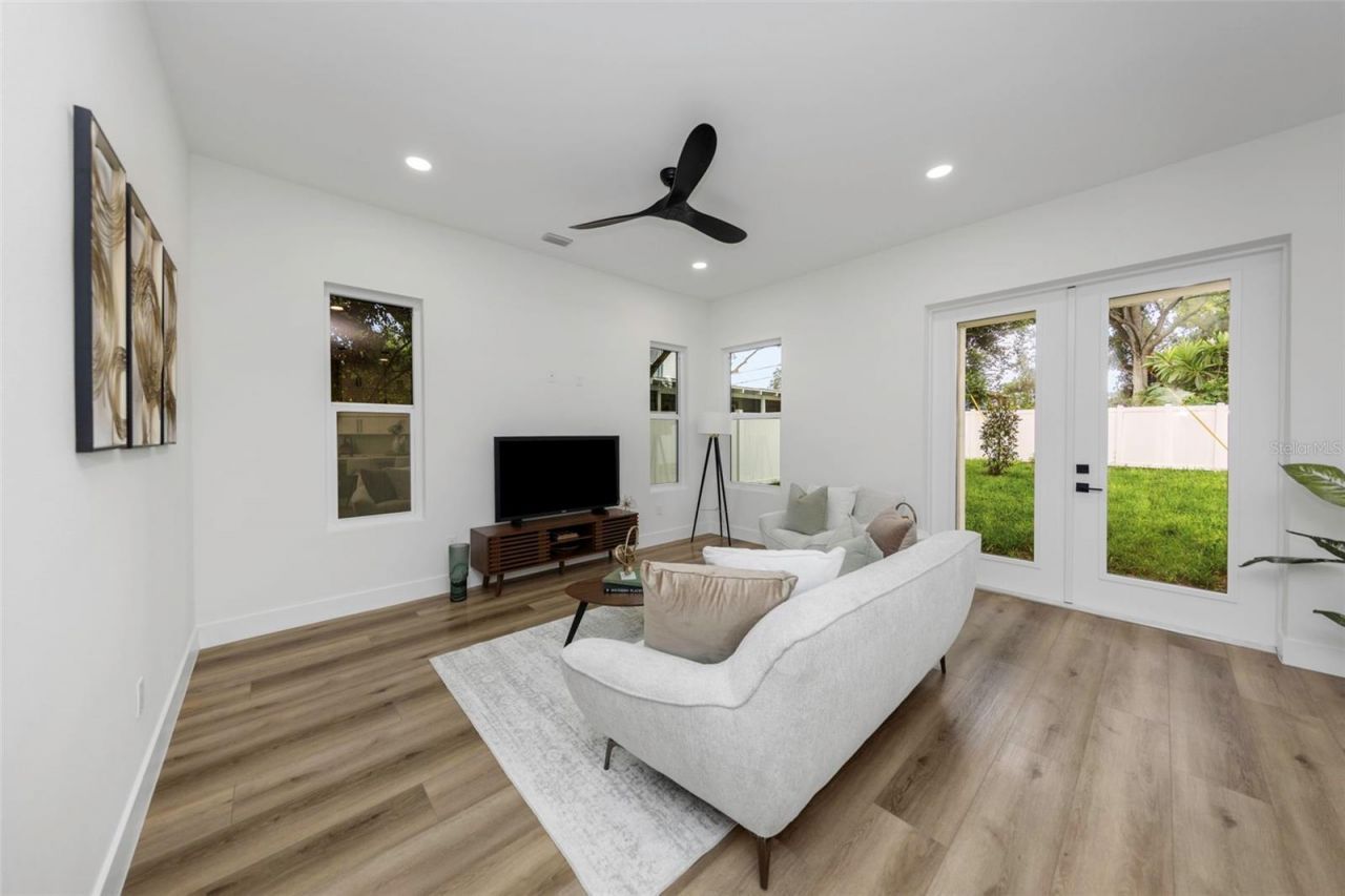 4468 57th Avenue N, Saint Petersburg, FL 33714 Photo