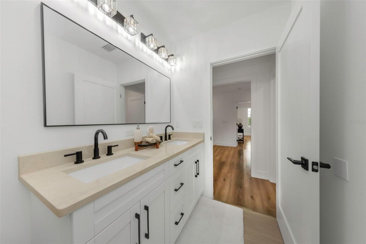 4468 57th Avenue N, Saint Petersburg, FL 33714 Photo