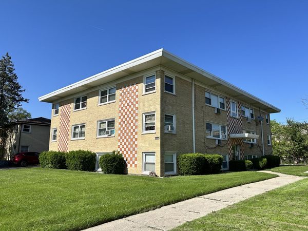 10931 S LLOYD Drive , Unit 1C, Worth, IL 60482