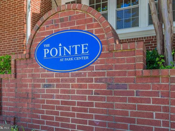 3308 WYNDHAM CIRCLE, Unit 122, ALEXANDRIA, VA 22302