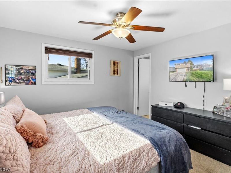 6911 Lantern Lane, Parma Heights, OH 44130 Photo 14