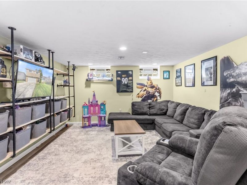 6911 Lantern Lane, Parma Heights, OH 44130 Photo 20