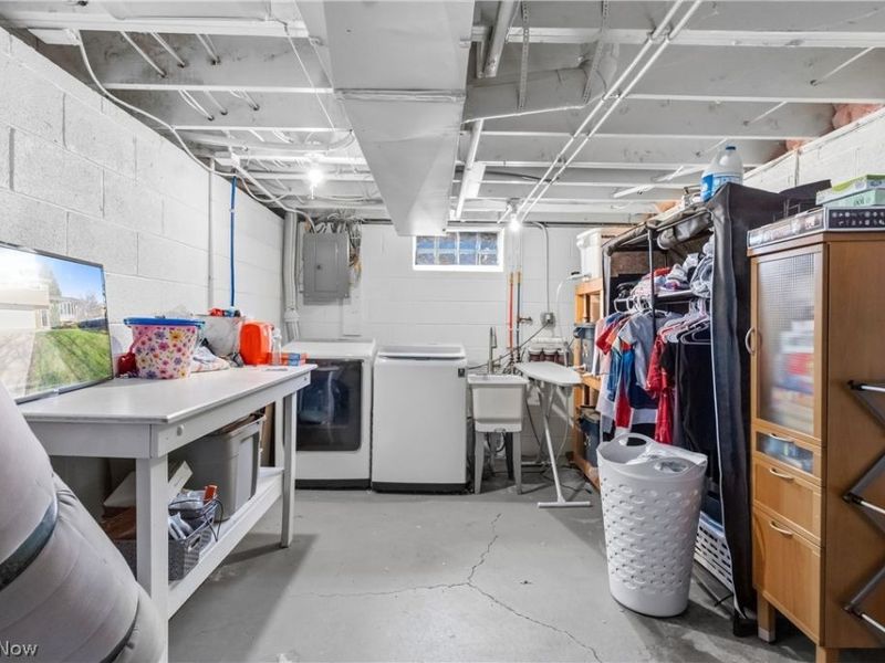 6911 Lantern Lane, Parma Heights, OH 44130 Photo 22