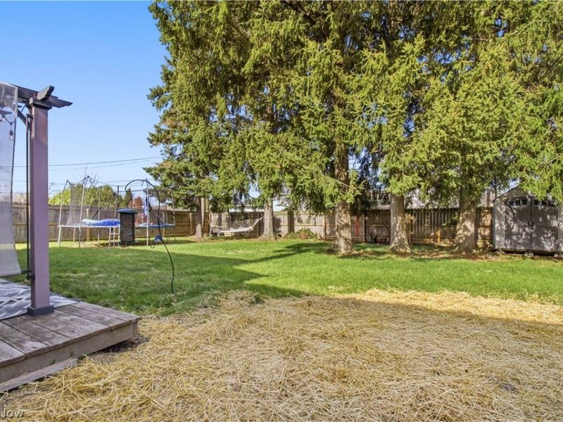 6911 Lantern Lane, Parma Heights, OH 44130 Photo 25