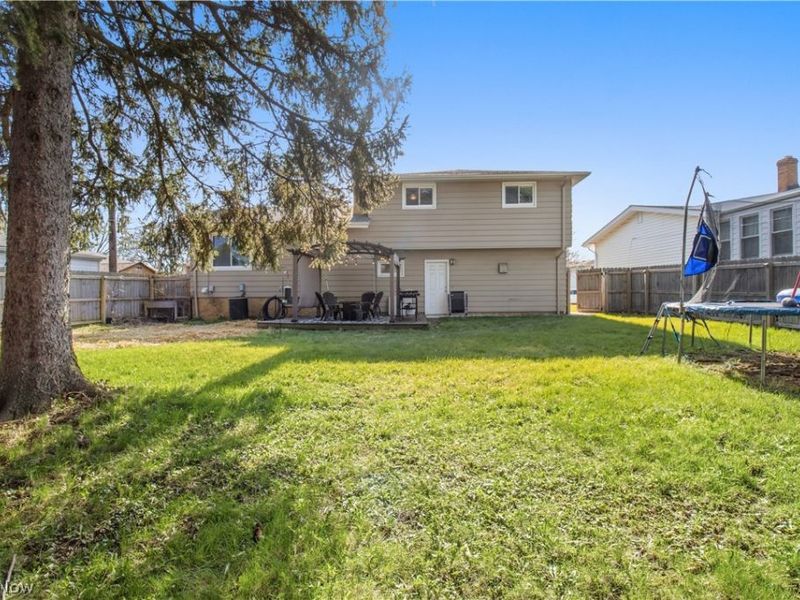 6911 Lantern Lane, Parma Heights, OH 44130 Photo 27