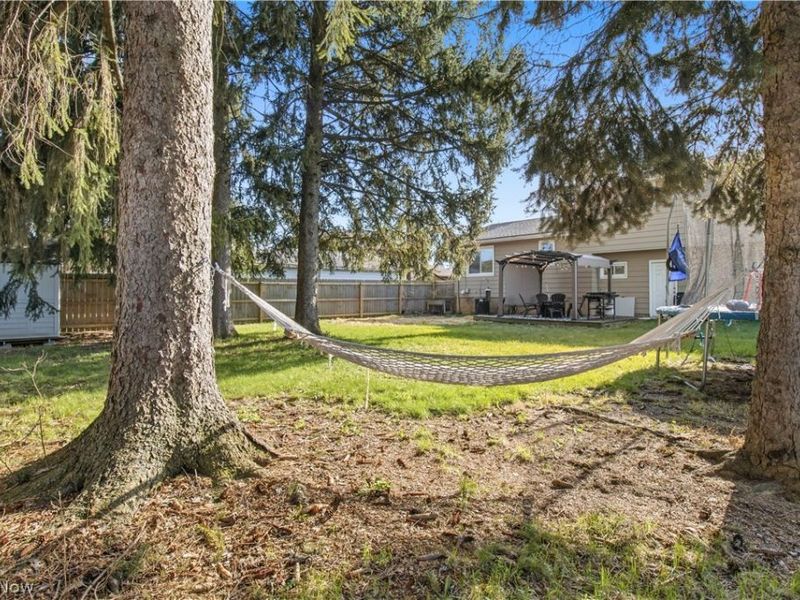 6911 Lantern Lane, Parma Heights, OH 44130 Photo 28