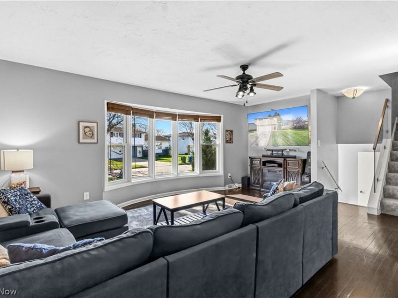 6911 Lantern Lane, Parma Heights, OH 44130 Photo 7