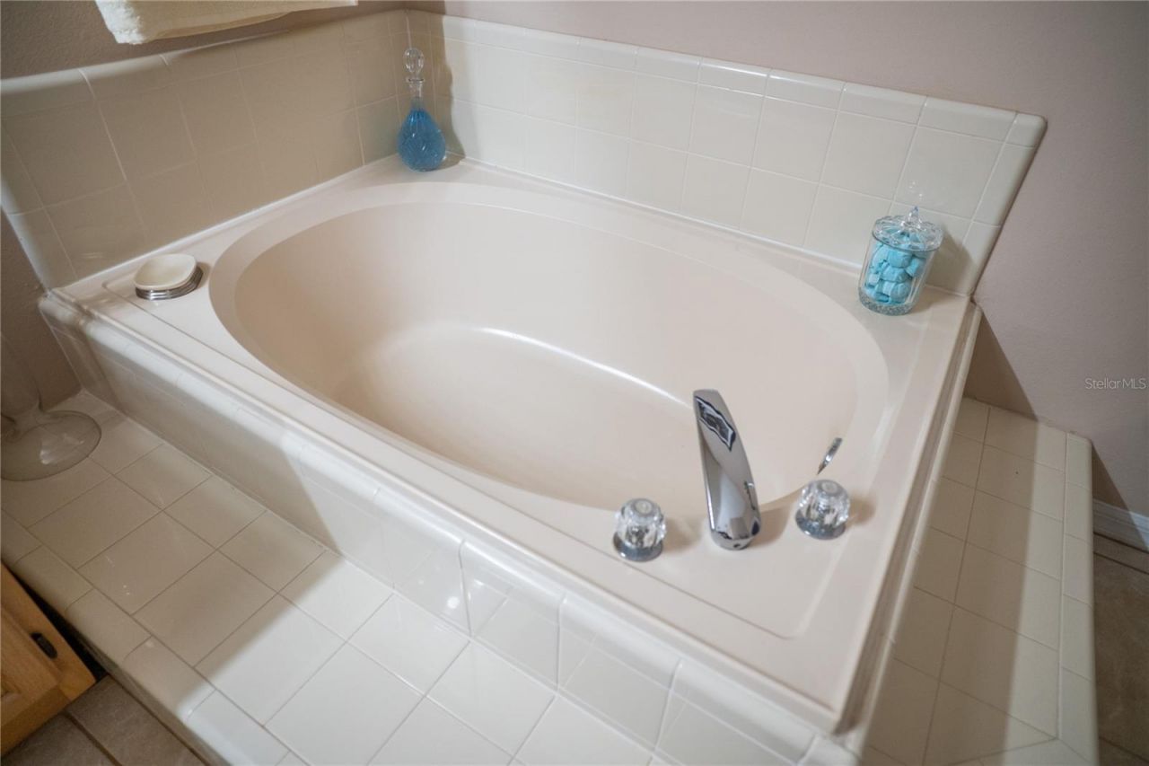 8809 Hunting Bow Court, Orlando, FL 32829 Photo