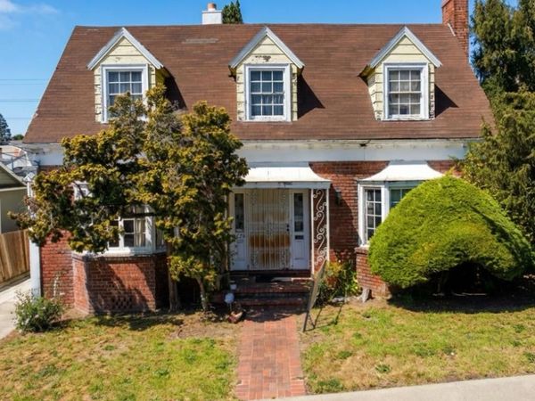 2725 Inyo Avenue, Oakland, CA 94601