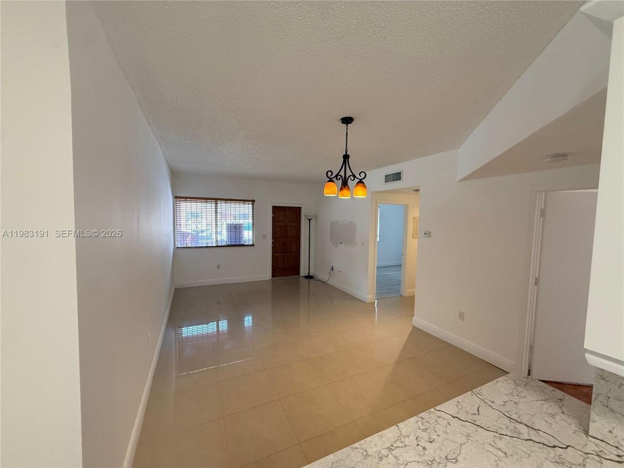 8025 Lake Dr, Unit 102, Doral, FL 33166 Photo