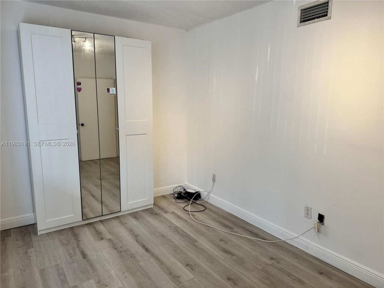 8025 Lake Dr, Unit 102, Doral, FL 33166 Photo