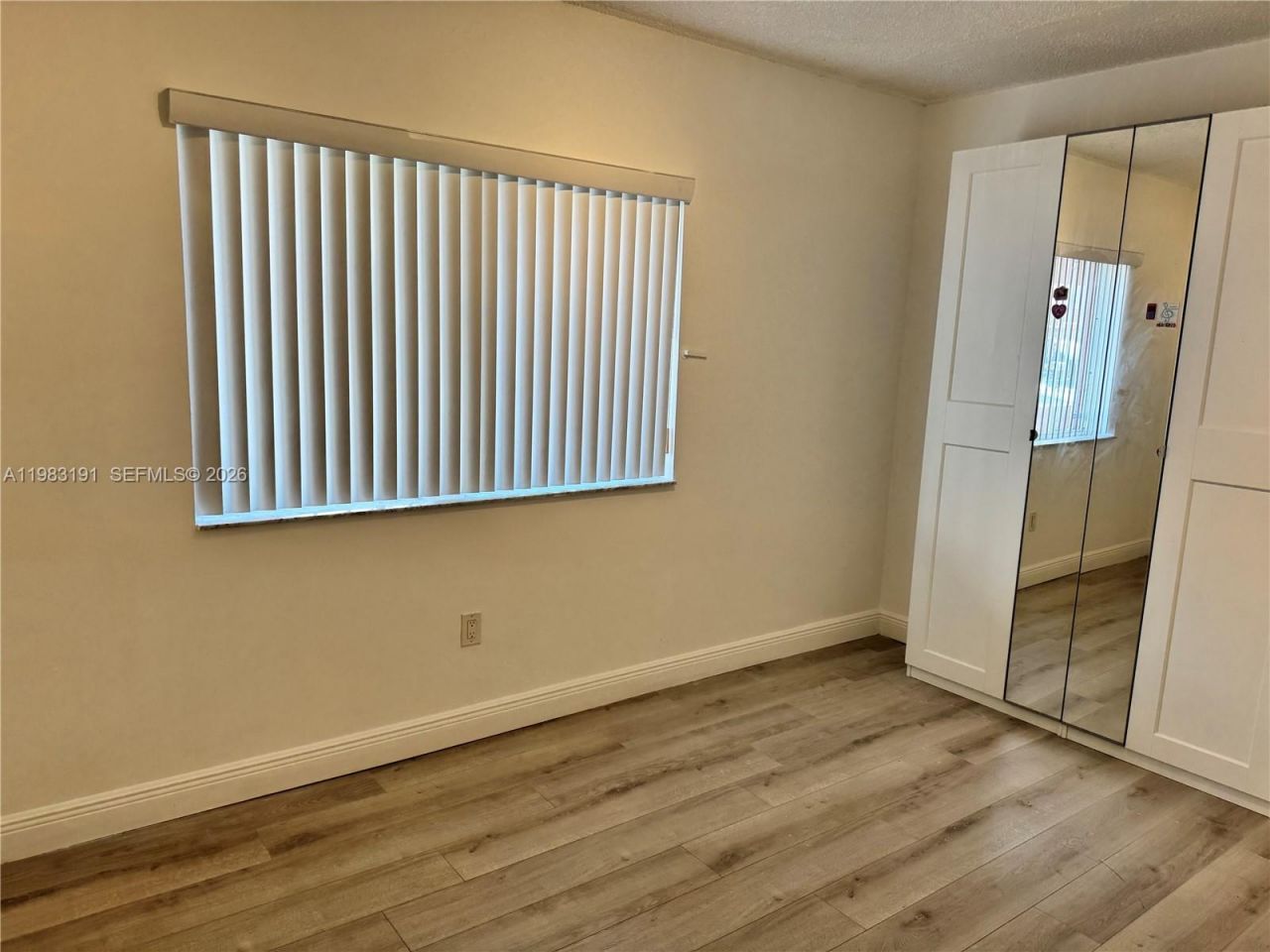 8025 Lake Dr, Unit 102, Doral, FL 33166 Photo