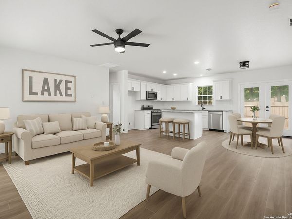 1080 Greenhill Dr, Canyon Lake, TX 78133