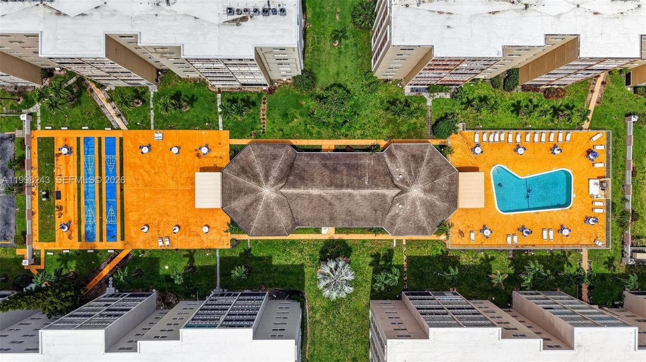 420 NE 12th Ave, Unit 202, Hallandale Beach, FL 33009 Photo