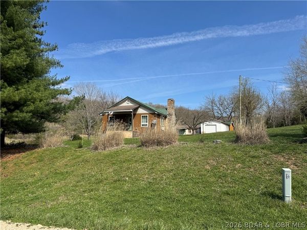 33092 Lake Trail Road, Gravois Mills, MO 65037