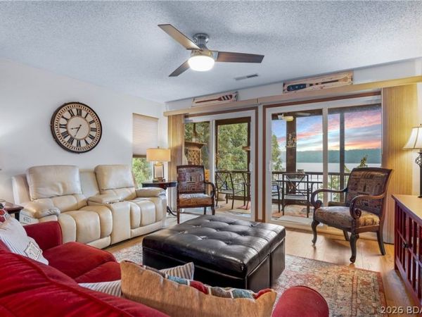 6005 Baydy Peak Road, Unit 902, Osage Beach, MO 65065