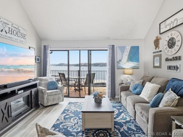 89 Wood Crest Drive, Unit 3A, Lake Ozark, MO 65049