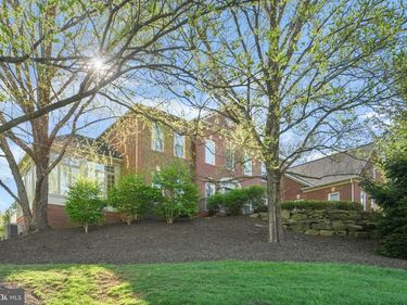 11431 WOOLINGTON ROAD, GREAT FALLS, VA 22066