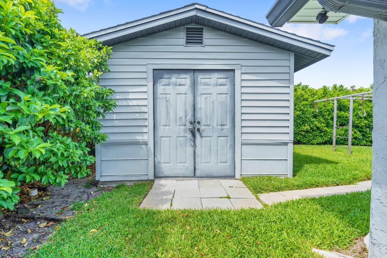 501 Rooks Road, Seffner, FL 33584 Photo