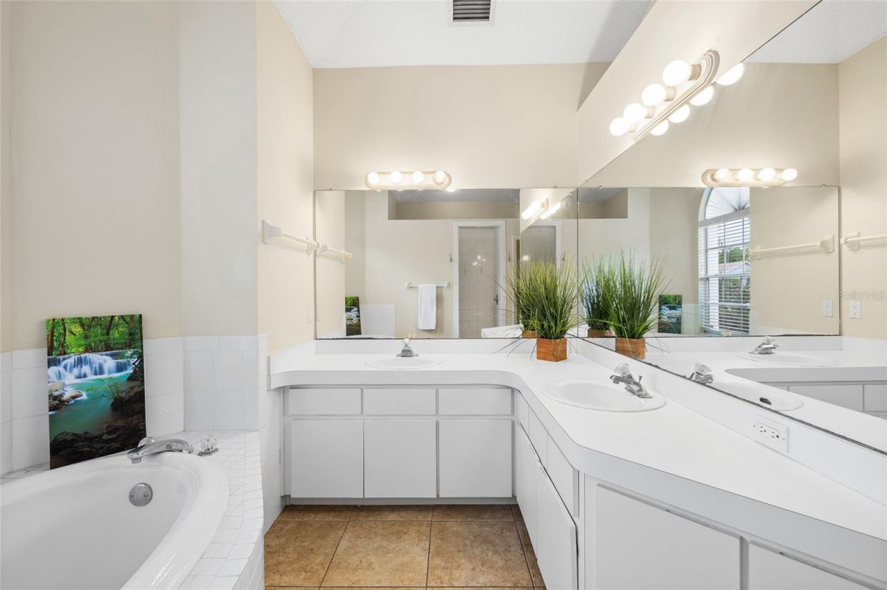 1442 Kinsmere Drive, Trinity, FL 34655 Photo