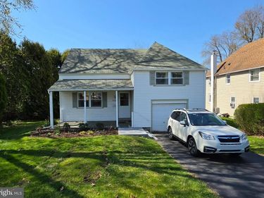 2538 WOODLAND ROAD, ABINGTON, PA 19001