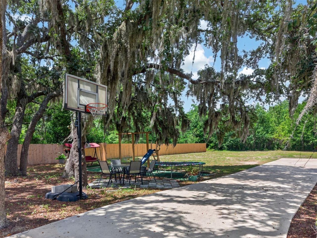 692 Howard Road, Auburndale, FL 33823 Photo