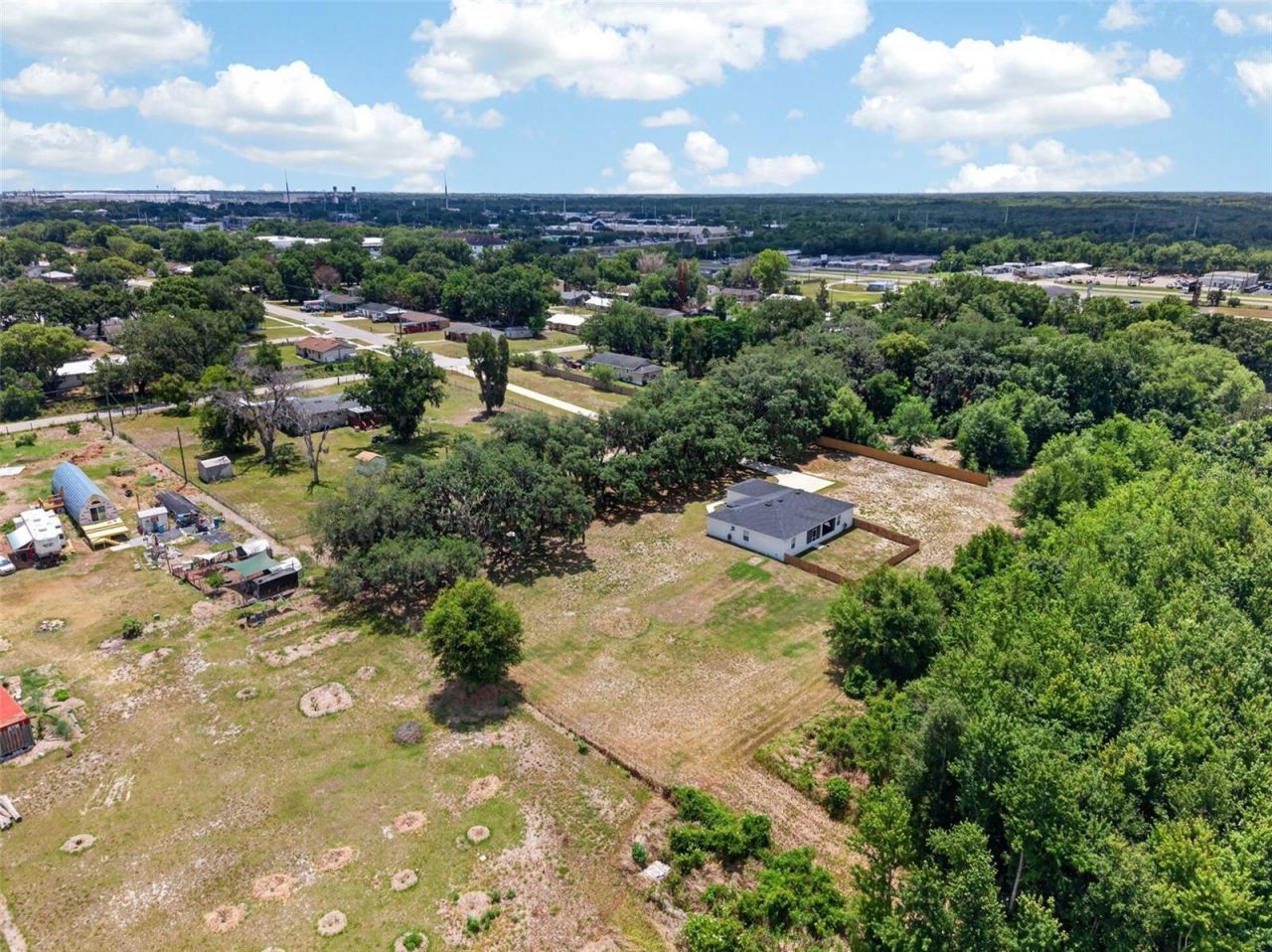 692 Howard Road, Auburndale, FL 33823 Photo