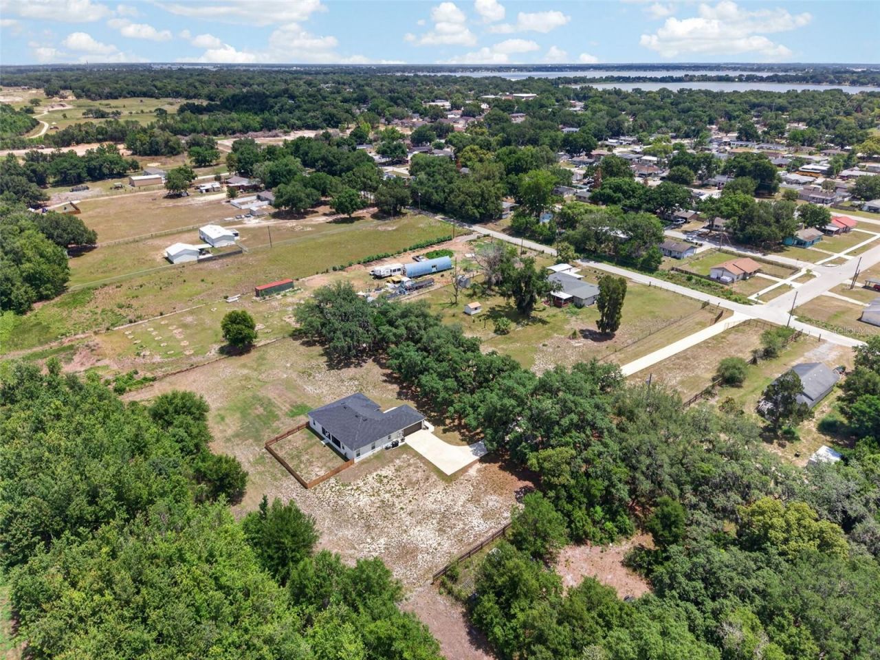 692 Howard Road, Auburndale, FL 33823 Photo