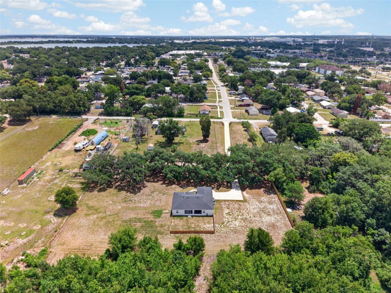692 Howard Road, Auburndale, FL 33823 Photo