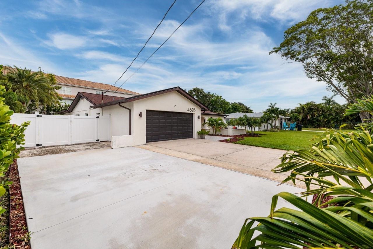4626 Bayshore Boulevard Ne, Saint Petersburg, FL 33703 Photo
