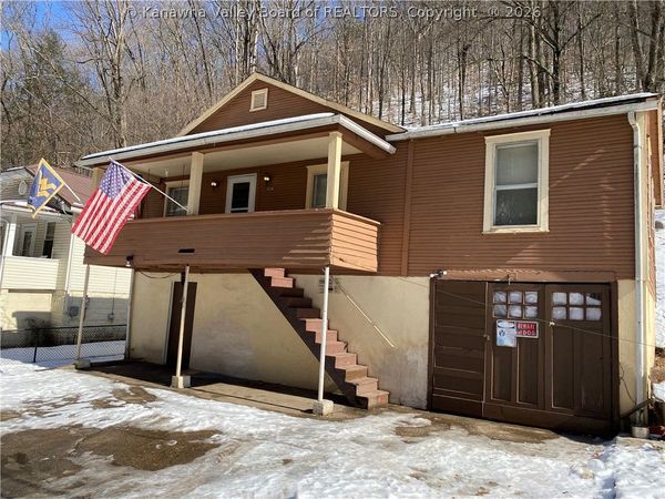 836 S Park Road, Charleston, WV 25304