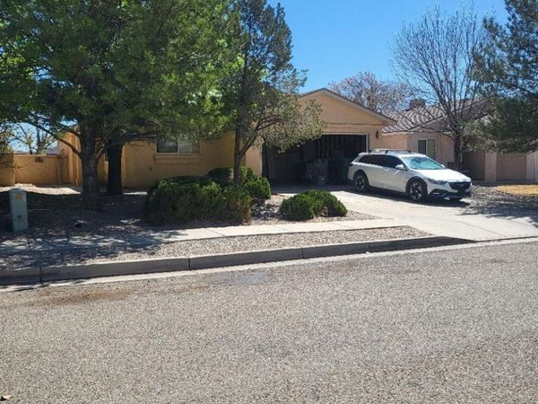 3008 Laurel Meadows Drive NE, Rio Rancho, NM 87144