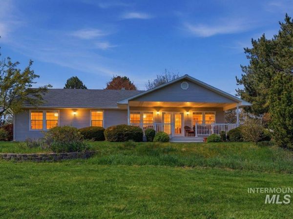 5605 Sunset Rd, Fruitland, ID 83619