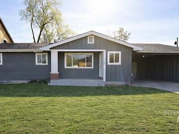 1030 N 6th East, Mountain Home, ID 83647