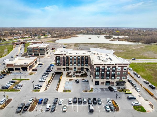 9610 N Centennial Drive, Unit 412, Munster, IN 46321