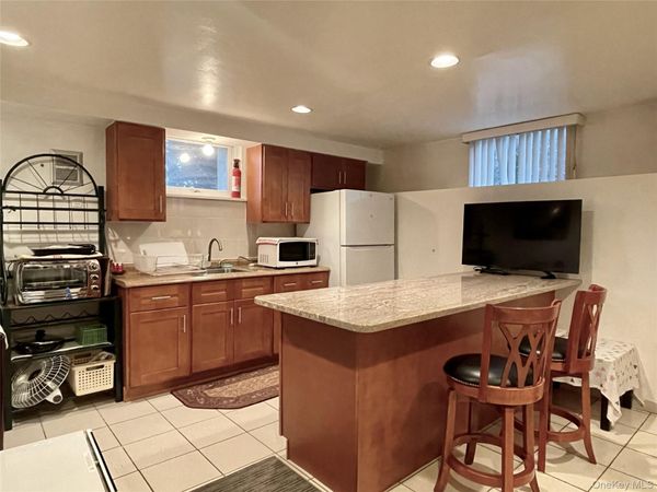 169 Old Mamaroneck Avenue , Unit B1, White Plains, NY 10605