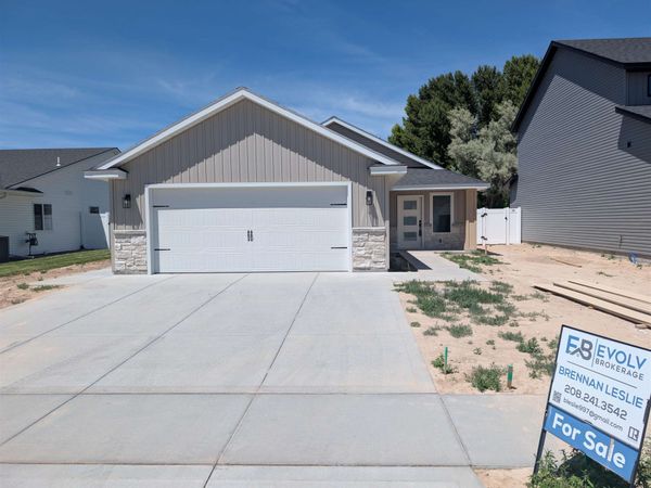 1286 Troy, Pocatello, ID 83201