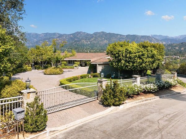 4019 Forest Hill Drive, La Canada Flintridge, CA 91011
