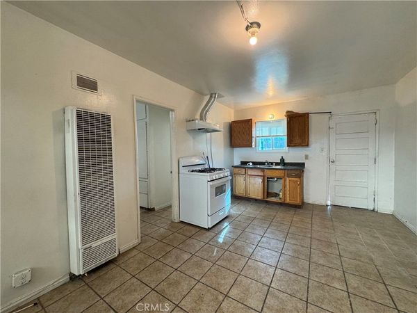 12616 Lambert Road, Unit 5, Whittier, CA 90602