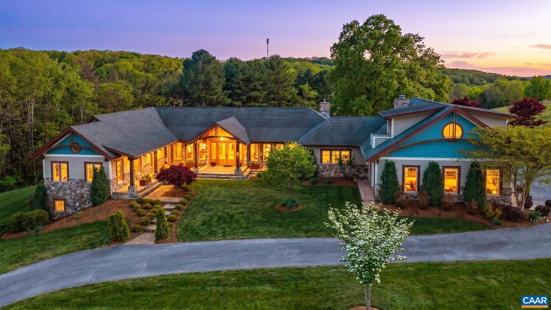 320 CARRSBROOK DR, Staunton, VA 24401