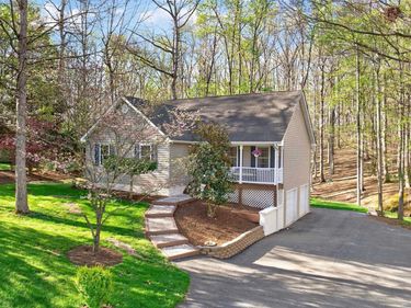 40 BRIDLEWOOD DR , Palmyra, VA 22963
