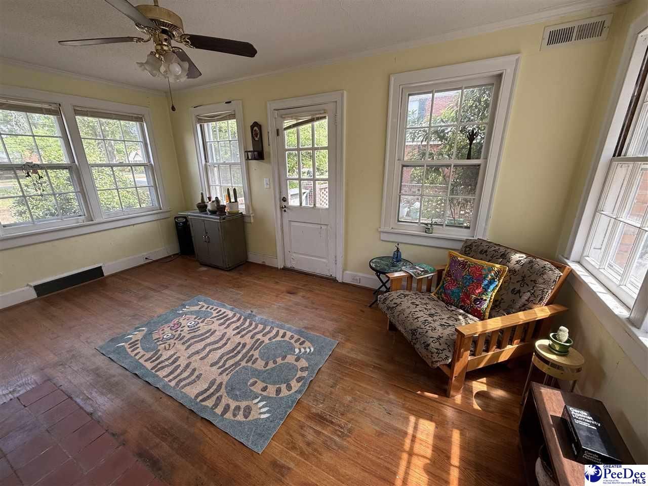 605 E Main Street Photo 17