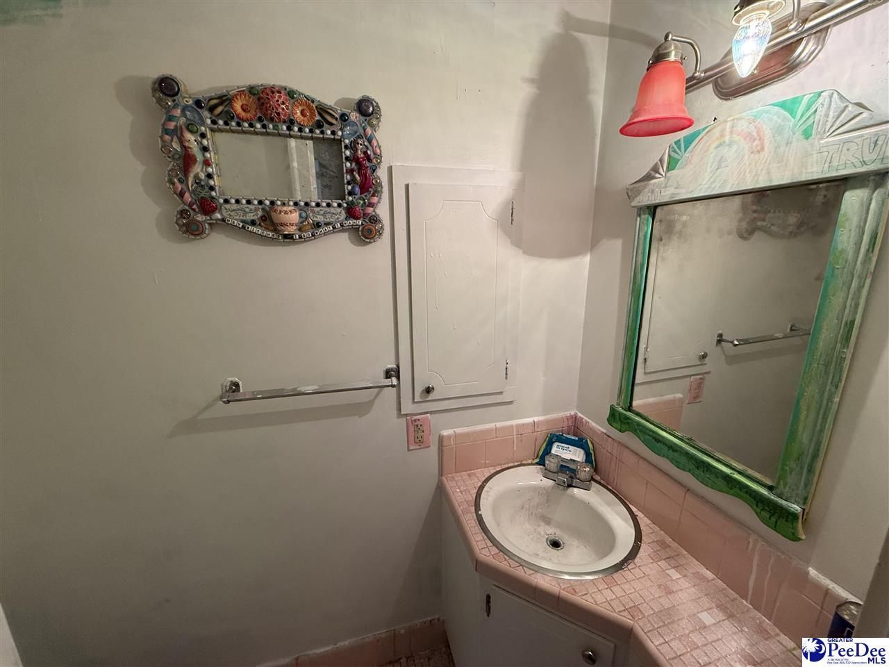 605 E Main Street Photo 32