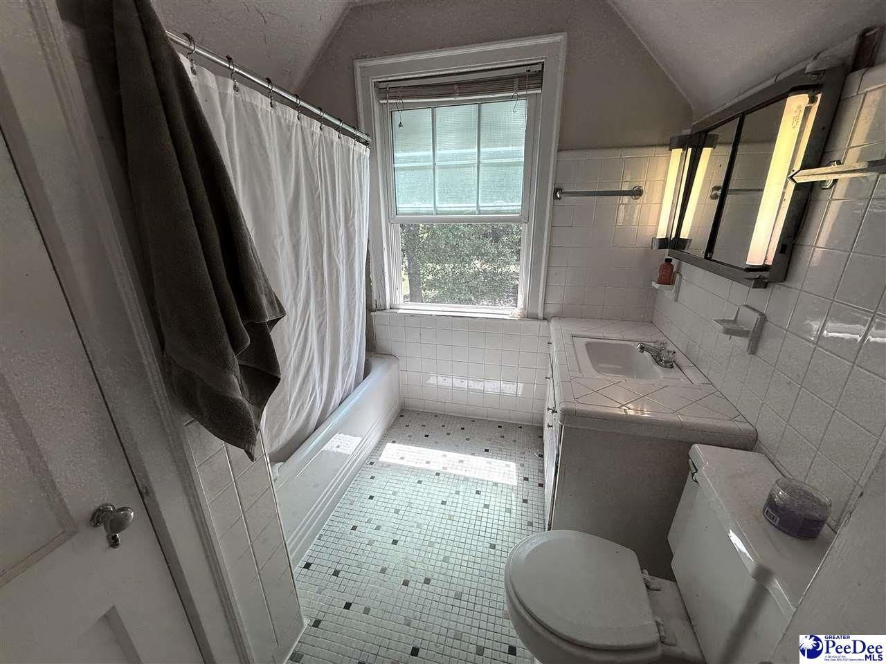 605 E Main Street Photo 33