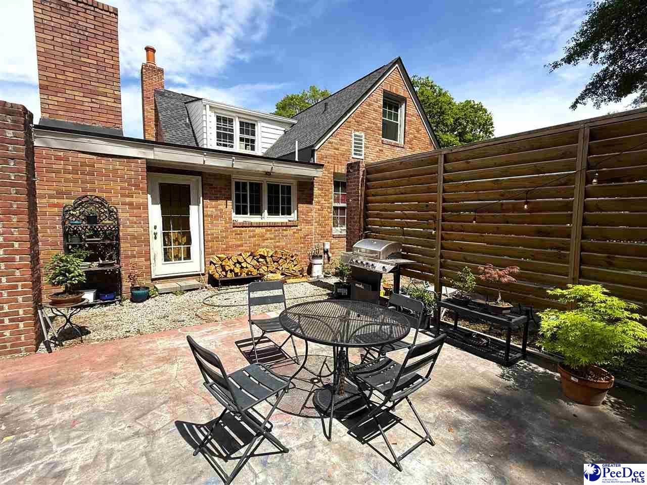 605 E Main Street Photo 4