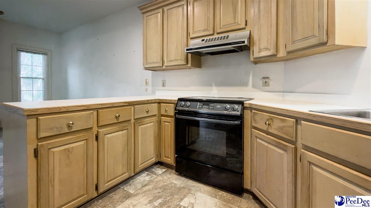 708 Yorkshire Court Photo 19