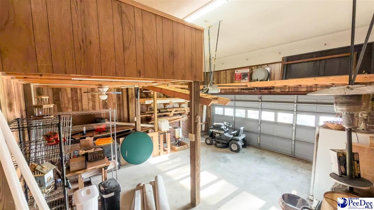 708 Yorkshire Court Photo 48