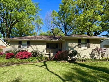 204 LEONORA DR, Memphis, TN 38117